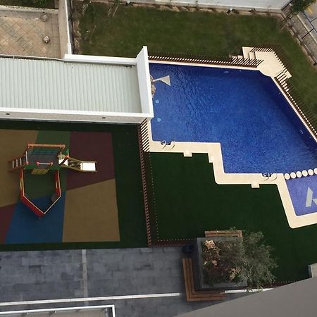 Апартаменты Edificio Attikos - Solo Familias Гандия Экстерьер фото